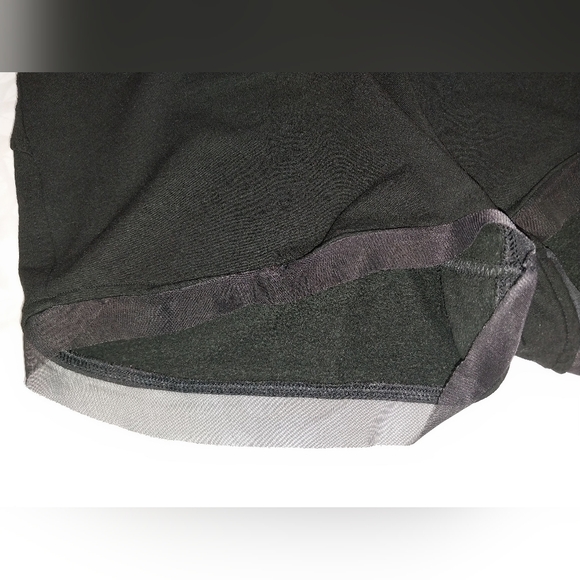Victoria Sport Size XS Black Elastic Drawstring Waist Shorts Mesh Trim - Picture 12 of 12